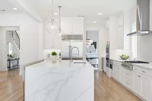 9562 Lakemont Dr, Dallas, TX 75220 - Photo 10