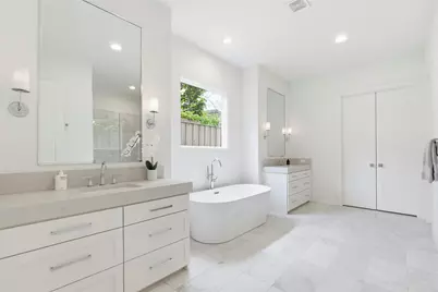 9562 Lakemont Drive, Dallas, TX 75220 - Photo 16