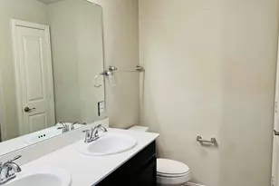 3615 Hathaway Ct, Irving, TX 75062 - Photo 16