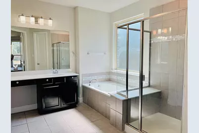 3615 Hathaway Court, Irving, TX 75062 - Photo 10