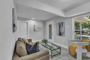 110 N Hillside St, Red Oak, TX 75154 - Photo 12