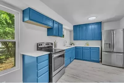 110 N Hillside Street, Red Oak, TX 75154 - Photo 2