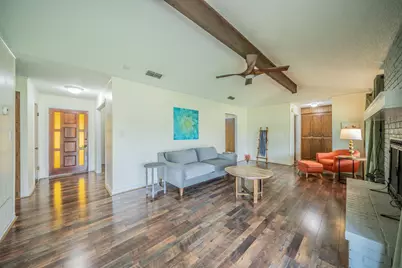 1300 Austin Street, Bowie, TX 76230 - Photo 4