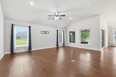5013 Diamond Drive, Sanger, TX 76266 - Photo 10