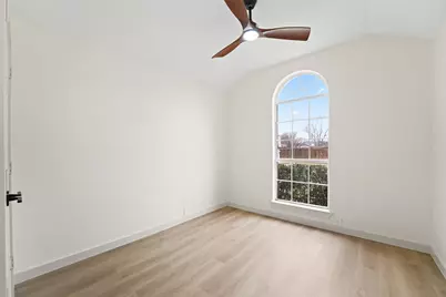 1110 Wake Forest Drive, Lewisville, TX 75077 - Photo 26