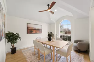 1110 Wake Forest Dr, Lewisville, TX 75077 - Photo 4