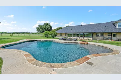 2701 Hulen Street, Burleson, TX 76028 - Photo 8