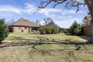 1402 Joshua Way, Granbury, TX 76048 - Photo 38