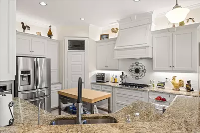 1402 Joshua Way, Granbury, TX 76048 - Photo 14