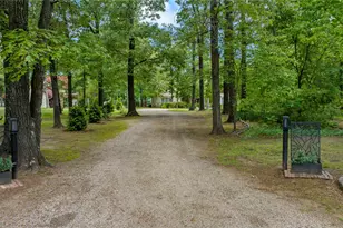 571 Hidden Lake Dr, Powderly, TX 75473 - Photo 40