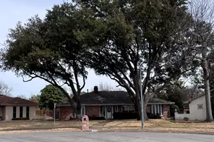 3508 Bellah Ct, Irving, TX 75062 - Photo 2