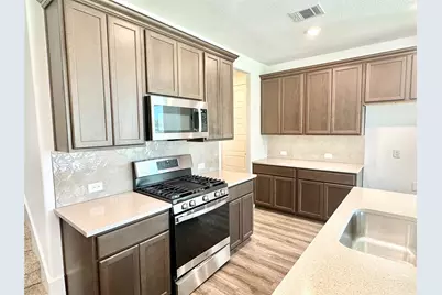 1356 Orange Blossom Court, Gainesville, TX 76240 - Photo 6