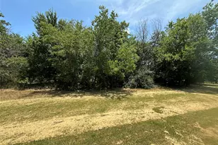 1356 Orange Blossom Ct, Gainesville, TX 76240 - Photo 36