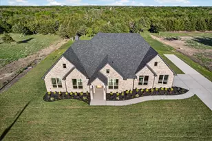 325 Soto Dr, Celeste, TX 75423 - Photo 6