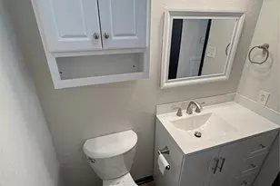 900 N Austin St, Denton, TX 76201 - Photo 10