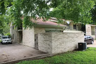 900 N Austin St, Denton, TX 76201 - Photo 1