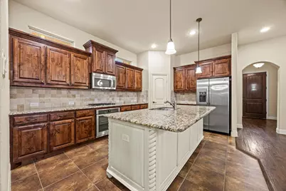 6913 Bobwhite Drive, North Richland Hills, TX 76182 - Photo 8