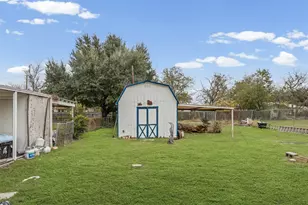 217 N 5th St, Lott, TX 76656 - Photo 34