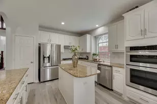 202 Forestridge Dr, Mansfield, TX 76063 - Photo 12