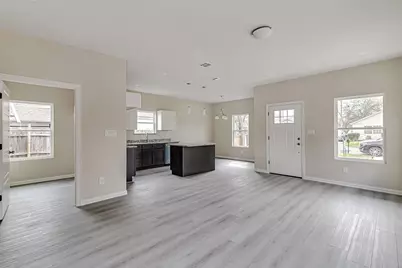 1005 E Tucker Street, Fort Worth, TX 76104 - Photo 8