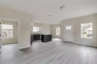 1005 E Tucker St, Fort Worth, TX 76104 - Photo 8