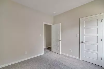 1005 E Tucker Street, Fort Worth, TX 76104 - Photo 22