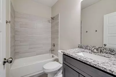 1005 E Tucker Street, Fort Worth, TX 76104 - Photo 20