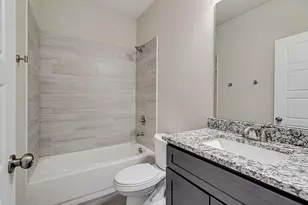 1005 E Tucker St, Fort Worth, TX 76104 - Photo 20
