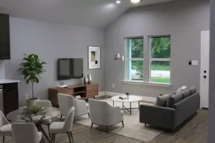 1702 Clark St, Commerce, TX 75428 - Photo 2