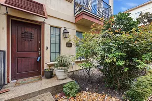 1020 Pavillion St, Dallas, TX 75204 - Photo 1