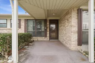 2341 Lagoon Dr, Mesquite, TX 75150 - Photo 4