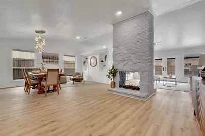 1110 Coronet Street, Irving, TX 75062 - Photo 8