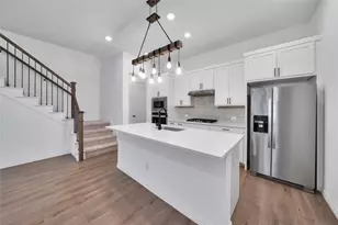 9916 Hennings St, Irving, TX 75063 - Photo 4