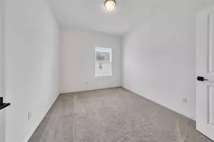 9916 Hennings St, Irving, TX 75063 - Photo 26