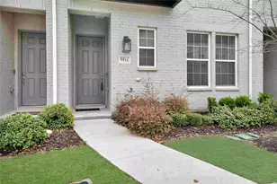 9916 Hennings St, Irving, TX 75063 - Photo 2