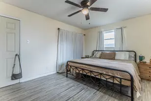 314 S Rita St, Lacy Lakeview, TX 76705 - Photo 8