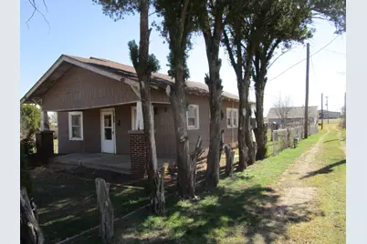 106 E Magnolia Avenue, Electra, TX 76360 - Photo 2