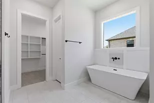 713 Anne Rd, Van Alstyne, TX 75495 - Photo 12