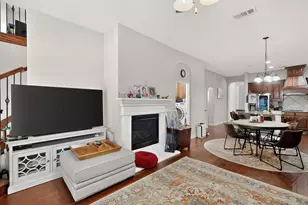 8715 Lindenwood Ln, Irving, TX 75063 - Photo 12