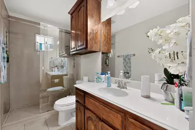 8715 Lindenwood Lane, Irving, TX 75063 - Photo 20