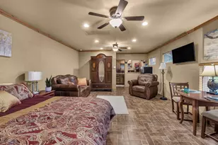 321 W Rentz St, Weatherford, TX 76086 - Photo 4