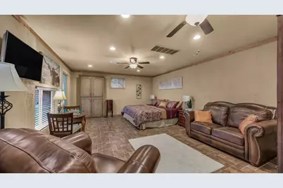 321 W Rentz Street, Weatherford, TX 76086 - Photo 8