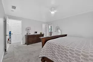 7639 Lovers Ln, Dallas, TX 75225 - Photo 18