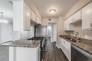 6732 Plantation Rd, Forest Hill, TX 76140 - Photo 10