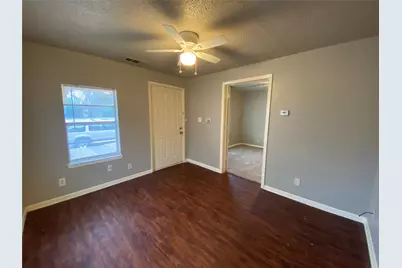 4427 Canal Street, Dallas, TX 75210 - Photo 2