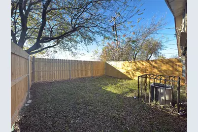 8910-8912 Greenmound Avenue, Dallas, TX 75227 - Photo 12