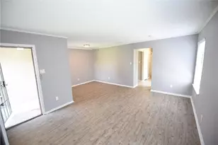 8910-8912 Greenmound Ave, Dallas, TX 75227 - Photo 4