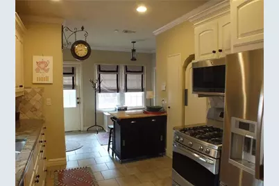 3241 Cockrell Avenue, Fort Worth, TX 76109 - Photo 4