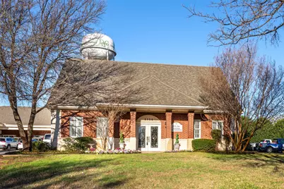 2305 Michigan Court, Dalworthington Gardens, TX 76016 - Photo 1