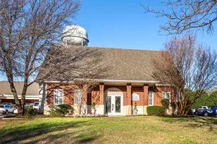 2305 Michigan Ct, Dalworthington Gardens, TX 76016 - Photo 1